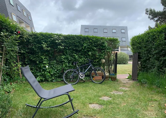 F1 Veranda Jardinet En Front De * Bernières-sur-Mer