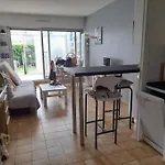 Daire F1 Veranda Jardinet En Front De Bernières-sur-Mer