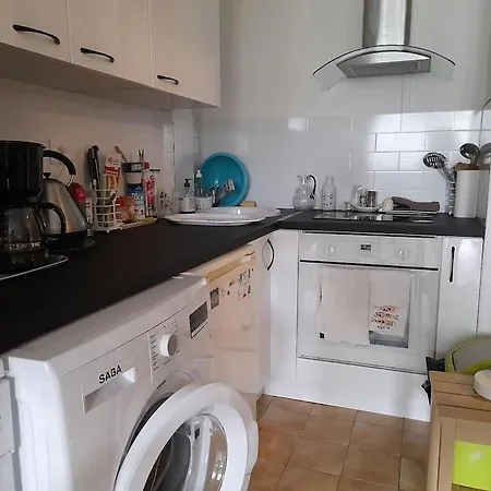 F1 Véranda Jardinet En Résidence Front De Appartement *