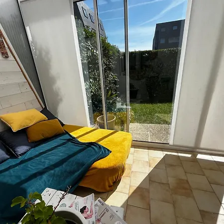 Daire F1 Veranda Jardinet En Front De Bernières-sur-Mer