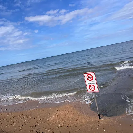 F1 Véranda Jardinet En Résidence Front De Appartamento Bernières-sur-Mer